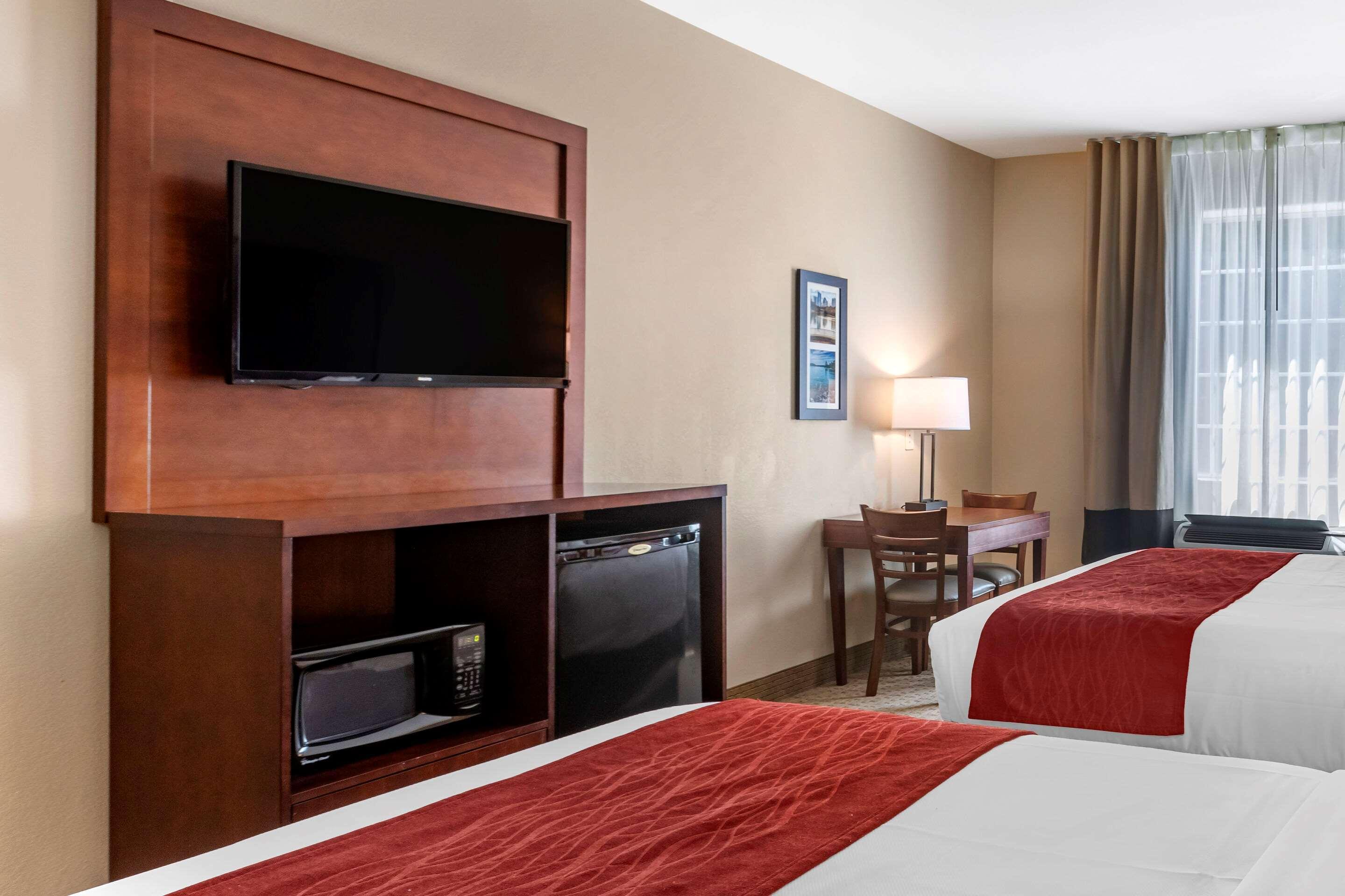 Comfort Inn & Suites Villa Rica Kültér fotó